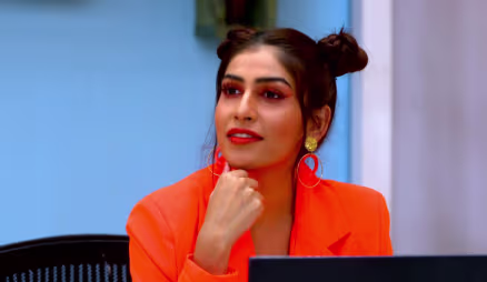 Sweetu's opinion impresses Inamdar - Yeu Kashi Tashi Me Nandayla
