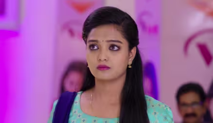 Anu’s family goes for the party - Prema Entha Maduram