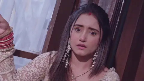 Watch Kumkum Bhagya TV Serial 18th December 2024 Full Episode 2945 Online on ZEE5 in Gujarati