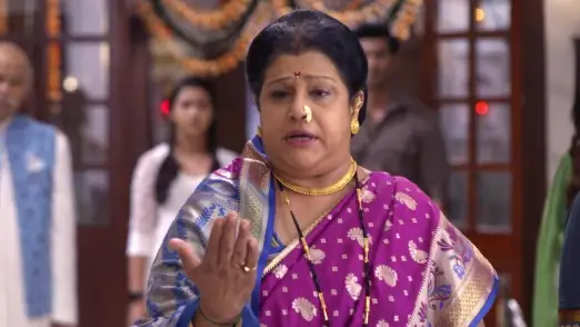 Aau Saheb evicts Anupriya and Kalyani from the house - Tujhse Hai Raabta Episode 18