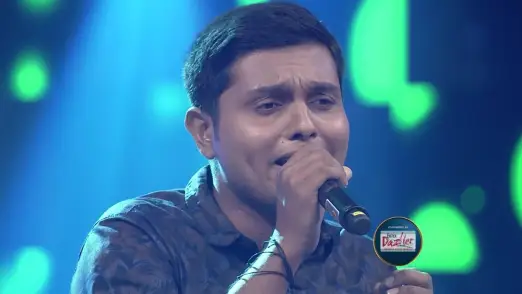 Vineeth's awesome performance in the Golden 90's round - 28th April 2019 - Sa Re Ga Ma Pa Keralam 