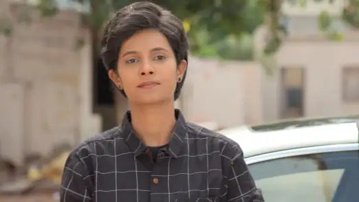 Surya steals Chaitanya’s car - Suryakantham Episode 9