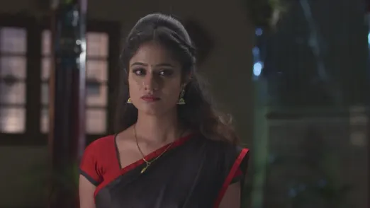 Bujjamma furious with Raghavendra’s mother - Radhamma Kuthuru Episode 8