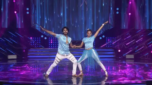 Aalap and Gnana's entertaining performance - Dance Karnataka Dance Family War - Season 2 Episode 16
