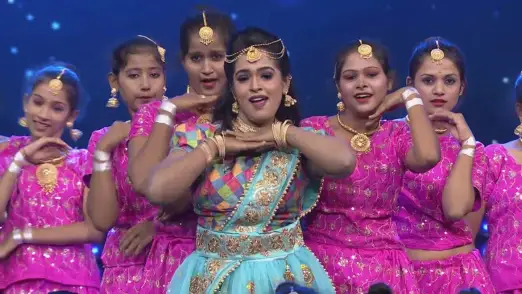 Superhit round - Dance Karnataka Dance Family War - Season 2 Episode 17