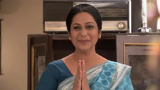 Bulbul misunderstands Suresh's feelings for her - Kumkum Bhagya Episode 6