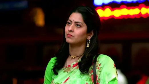 Saurabh Drops a Gift for Anamika Episode 7
