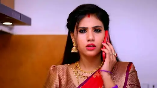 Adhira Escapes from Subhathra Episode 8