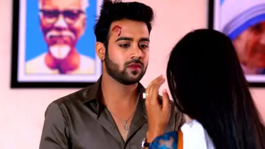 Devika Mistakenly Injures Vaibhav Episode 7