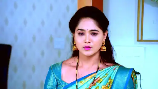 Paarvathi Learns that She Is Pregnant Episode 1083