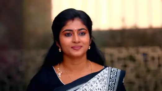 Vanathi Saves Amutha | Peranbu 