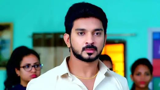 Giridhar's Actions Hurt Avani Episode 102