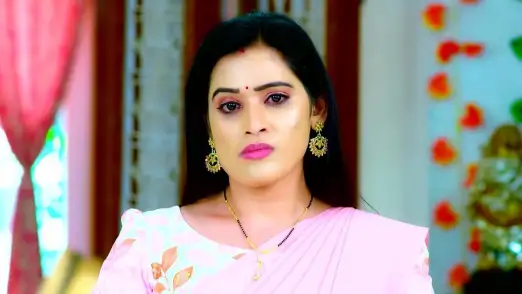 Trinayani Seeks a Promise from Hasini Episode 678