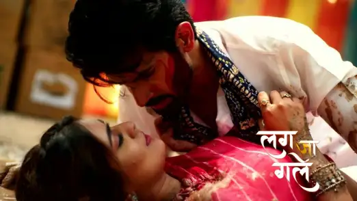 Neeti Records a Video of Shiv and Ishani Episode 42