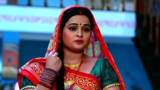 Dadi Stops Keshav and Meenakshi from Leaving Episode 12
