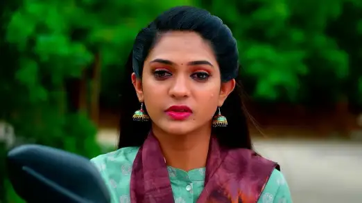 Arundhati's Spirit Scares Manohari Episode 10