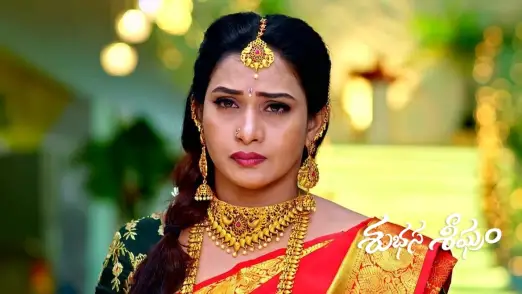 Tara Refrains from Blessing the Newlyweds Episode 209