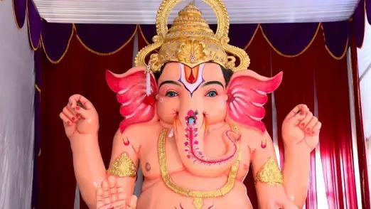 A Visit to Girgaon's Ganesha Episode 1