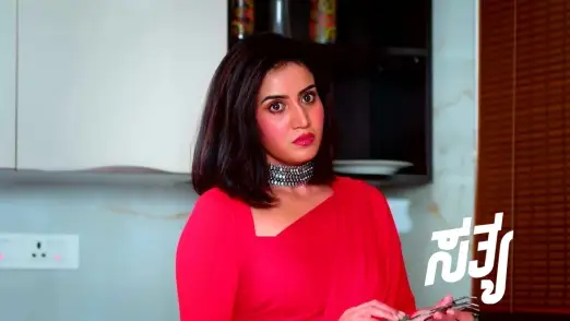 Kirtana Injures Sathya's Right Hand Episode 781