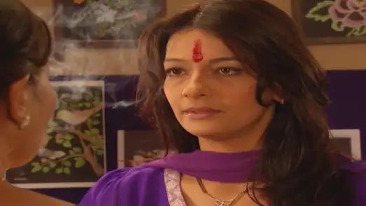 Subhadra Helps Prashant and Divya Episode 8