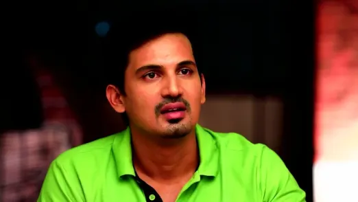 Karthik Inquires about Aarti Episode 3