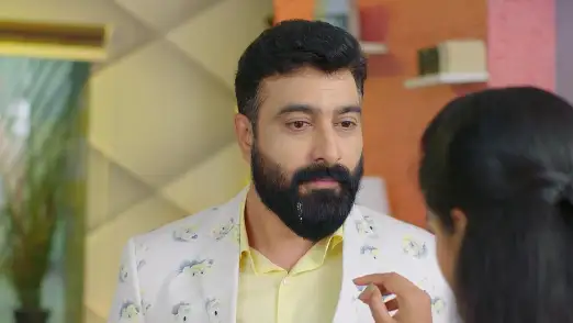 Anu gives a treat to Arya - Prema Entha Madhuram 