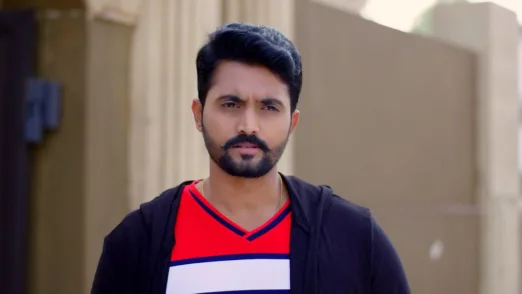 Saraswati arrives in the city with Rahul - Bahuriya No. 1 Episode 10