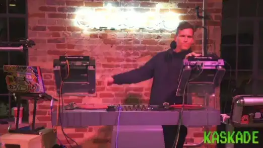 Kaskade - Sunburn at Home Episode 10