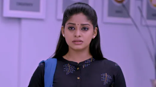 Surya Prakash is annoyed with Anu - Neethane Enthan Ponvasantham Episode 22