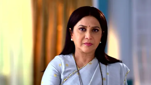 Asawari makes 'Gharge' for Aajoba - Aggabai Sunbai Episode 5