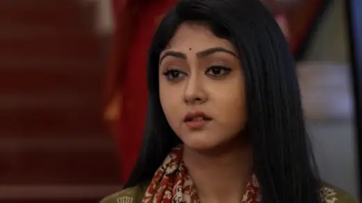 Preparations for the Dwadhimongol ritual - Aparajita Apu Episode 4