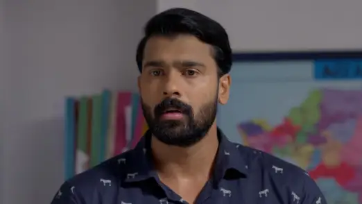The police arrest Kannan - Karthika Deepam Episode 10