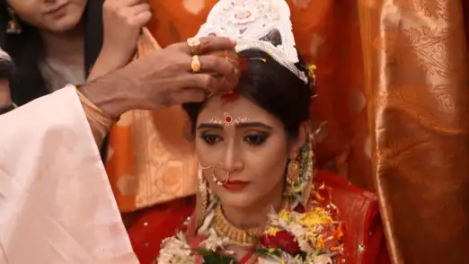 Supu's marriage gets completed successfully - Aparajita Apu Episode 15