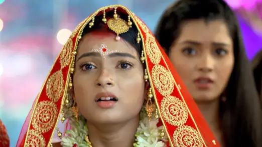 Salankara is angry to see Priyam in Jhilam's place - Jiban Saathi Episode 4