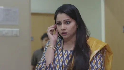 Aditya takes an unconscious Sai to the hospital - Majha Hoshil Na Episode 8