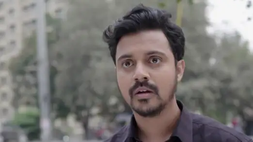 Sai is happy as she gets the scarf back - Majha Hoshil Na Episode 13