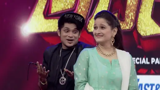 Venu and Dhanraj's Comedy Skit on Cinema - Bomma Adhirindi Episode 9