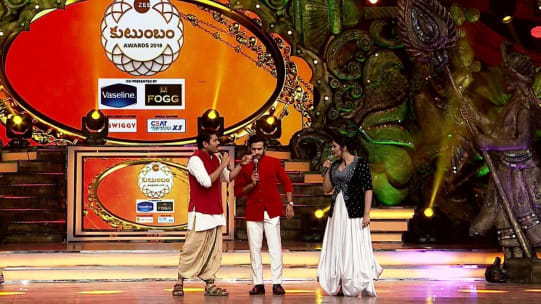 Watch Zee Kutumbam Awards 2018 Nov 1 2018 Full Episode Online In Hd Zee5 20.12.2017 · zee cine awards 2018 full show red carpet zee cinema tv zee cine awards 2018 full show episode watch online bollywood awards 2018 full show #zeecineawards #z.