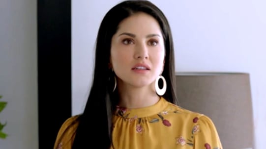 Watch Karenjit Kaur The Untold Story Of Sunny Leone Tv Serial From Online Zee5 Sunny leone and daniel weber are the special guests tonight in today's christmas special episode of 'the kapil sharma show'. the untold story of sunny leone tv