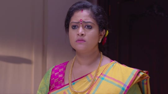 Watch Kaiyethum Doorath Tv Serial 27th January 2021 Full Episode Online On Zee5 Kaiyethum doorathu serial actor sajesh nambiar adithyan wedding wife family zee keralam. zee5