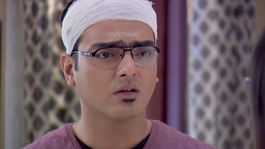 Watch Alo Chhaya Oct 1 2019 Full Episode Online In Hd Zee5 Alo chhaya (zee bangla) 19th february 2021 video watch alo chhaya (zee bangla) 18th february 2021 video watch. zee5