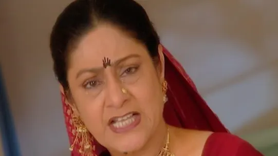 Naaginn Episodes The rathod family has killed her parents for the precious and elusive naagmani (precious diamond in a snake's hood). naaginn episodes