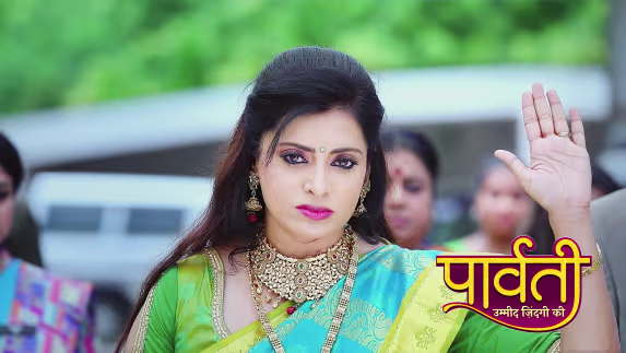 Raj Rajeshwari Slaps Parvati