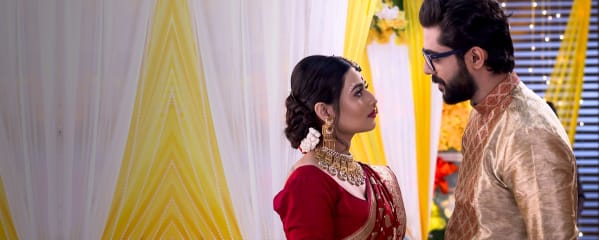 Watch Ki Kore Bolbo Tomay Tv Serial From Zee Bangla Tomorrow S Episodes Before Tv Online On Zee5 Download your favorite mp3 songs, artists, remix on the web. watch ki kore bolbo tomay tv serial