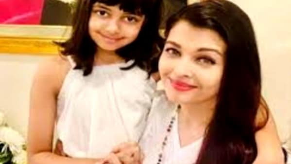 Watch Breaking News Covid 19 Positive Aishwarya Rai Bachchan Daughter Aaradhya Shifted To Nanavati Hospital Zee5 Latest News Husband and fellow bollywood star abhishek bachchan confirmed the news on twitter sunday. zee5
