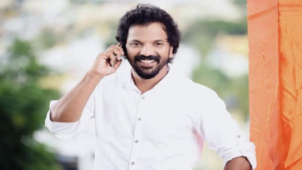 Watch Breaking News Actor Sathish Ninasam Enjoyed Dasara Festivities At Mysore Zee5 Latest News Finally lucia happened and ninasam sathish was a name to reckon with. actor sathish ninasam enjoyed dasara festivities at mysore
