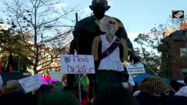 Watch Breaking News Protest against farm laws: Khalistan flag draped over Mahatma  Gandhi's statue in Washington | ZEE5 Latest News