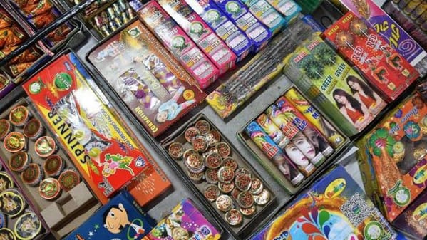 Watch Breaking News Diwali 2020 Will Fire Crackers Be Allowed In Gujarat Zee5 Latest News