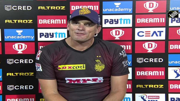 Watch Breaking News Kkr Bowling Coach Kyle Mills Applauds Rahul Tripathi For His Magnificent 81 Runs Against Csk Zee5 Latest News