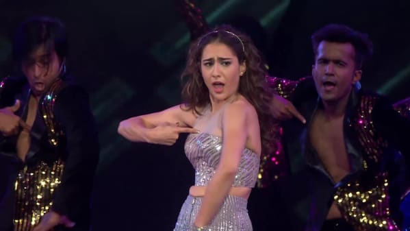 Watch Umang 2019 Jan 30 2019 Full Episode Online In Hd Zee5 Wwe monday night raw 30 march 2020 full show download. zee5